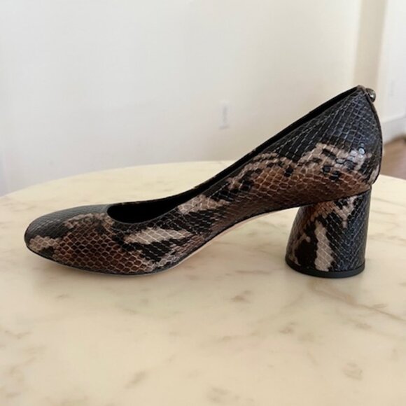 Donald Pliner "Cami" Snakeskin Embossed Pumps, Size 7 - Picture 3 of 5